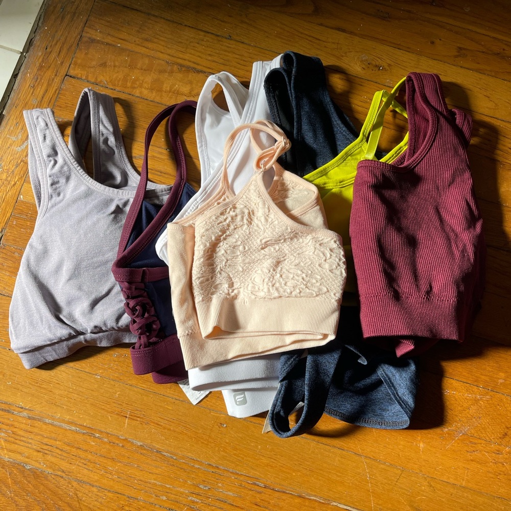 Sports bras size s